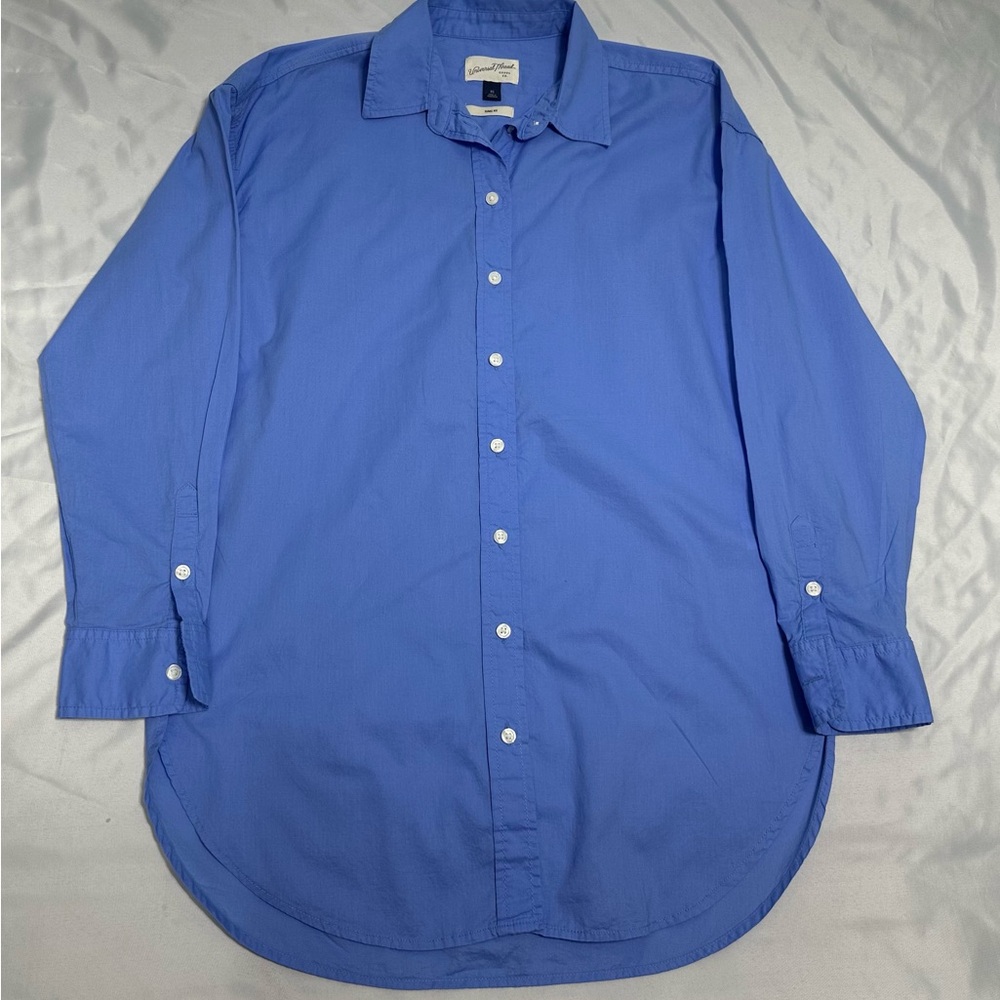 ⭐️5/25⭐️Woman’s blue Dress Shirt